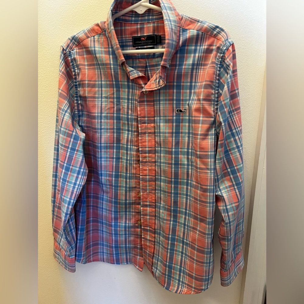 NWOT Vineyard Vines button up size 7